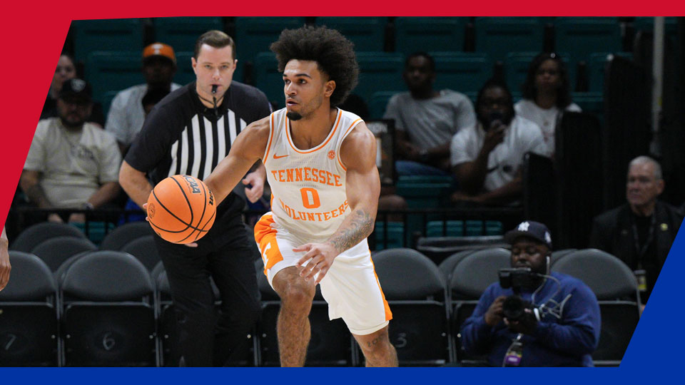 NCAA Basketball / Louisville Cardinals - Tennessee Volunteers